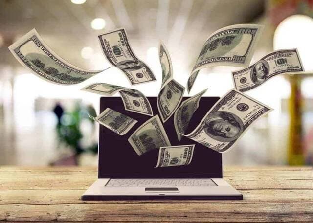 Amazon worker earns $40K monthly