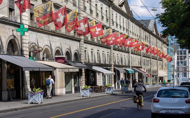 Swiss inflation climbs amid Q2 growth