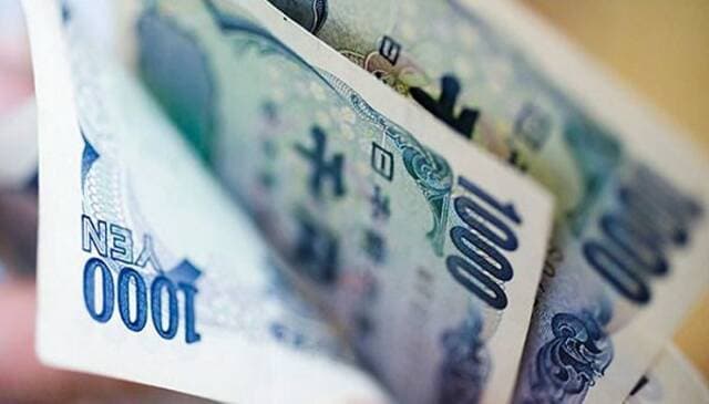 Yen rises after Japan-US aid, dollar weakens