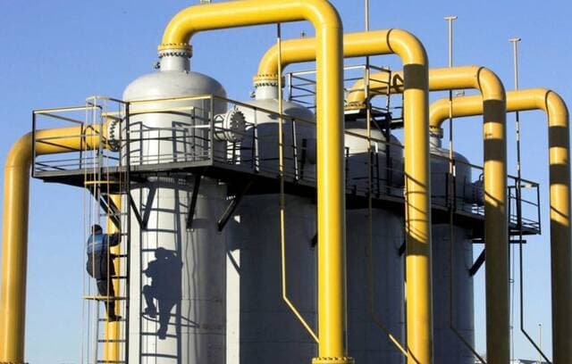 Tokyo intends to boost oil pipeline funding