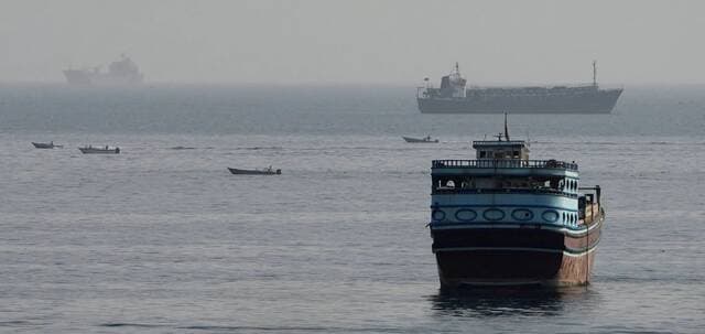 Iran and Oman develop Strait navigation plan