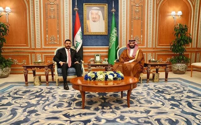 ولي العهد يلتقي برئيس وزراء العراق في الرياض