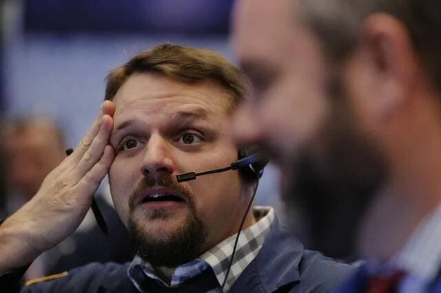US industrial growth slows to 0.2