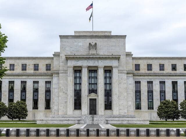 Fed keeps rates steady amid calls for hike