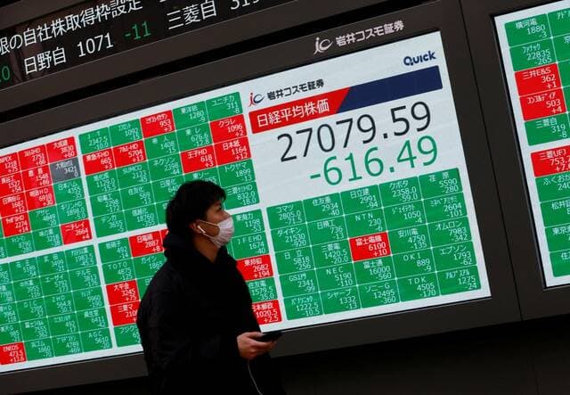 Linkt stocks fall after shareholder exit