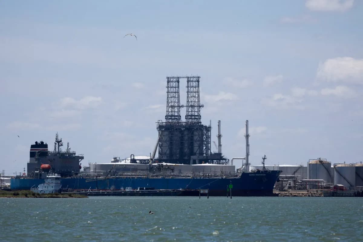 Oil rises over 3% following Iran U.S. airbase threat