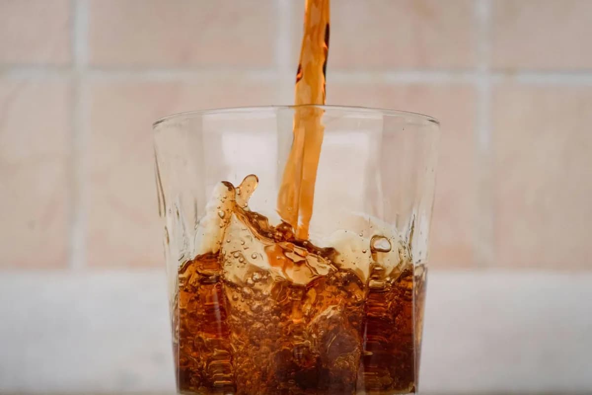 خمس أضرار محتملة لشرب دايت صودا يومياً