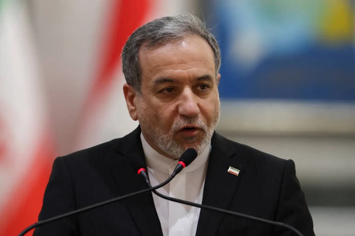 إيران تتهم أمريكا بانتهاك اتفاق إنهاء الحرب بإعادة فرض العقوبات النفطية