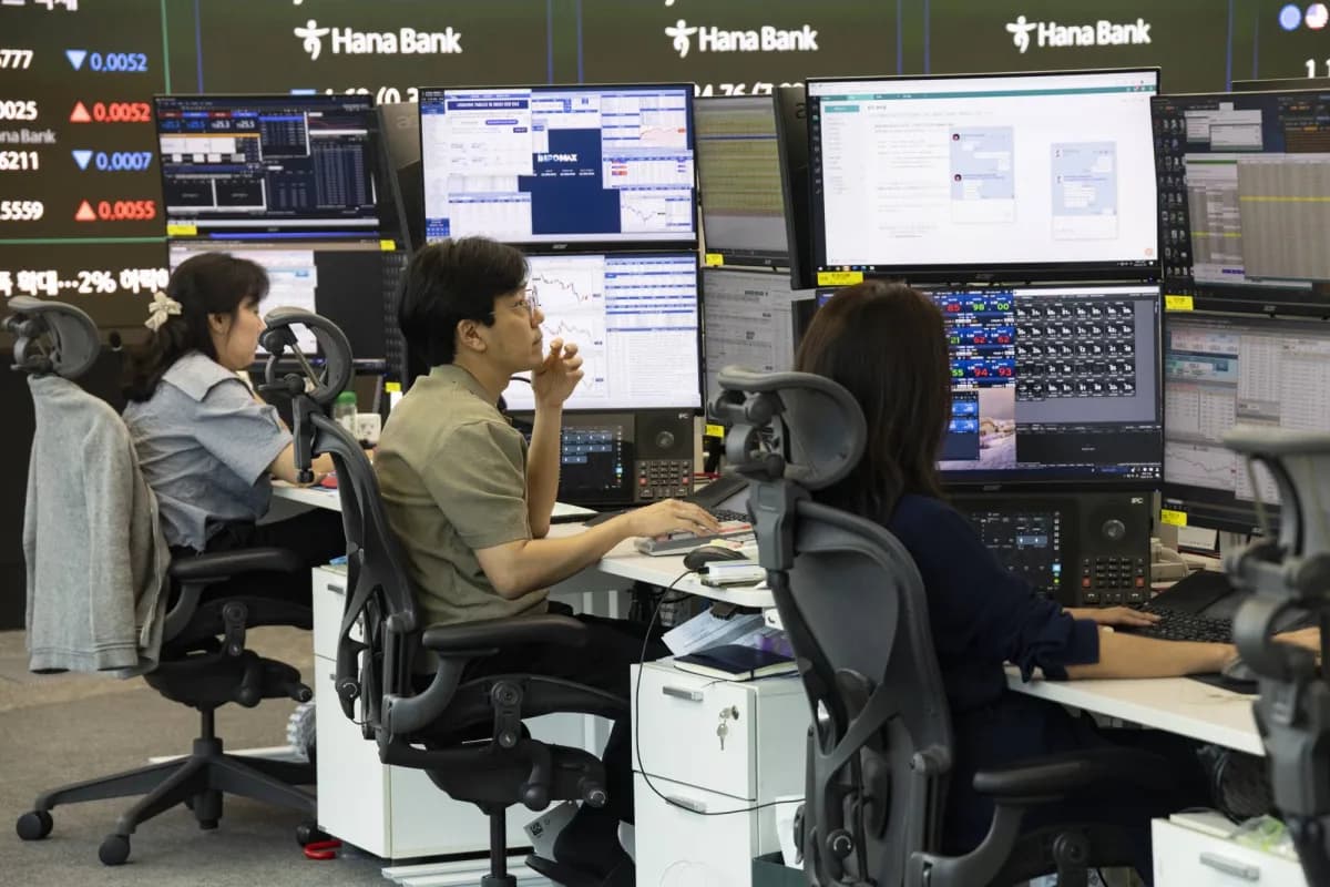 South Korean stocks fall over 2% as authorities prepare to contain market instability