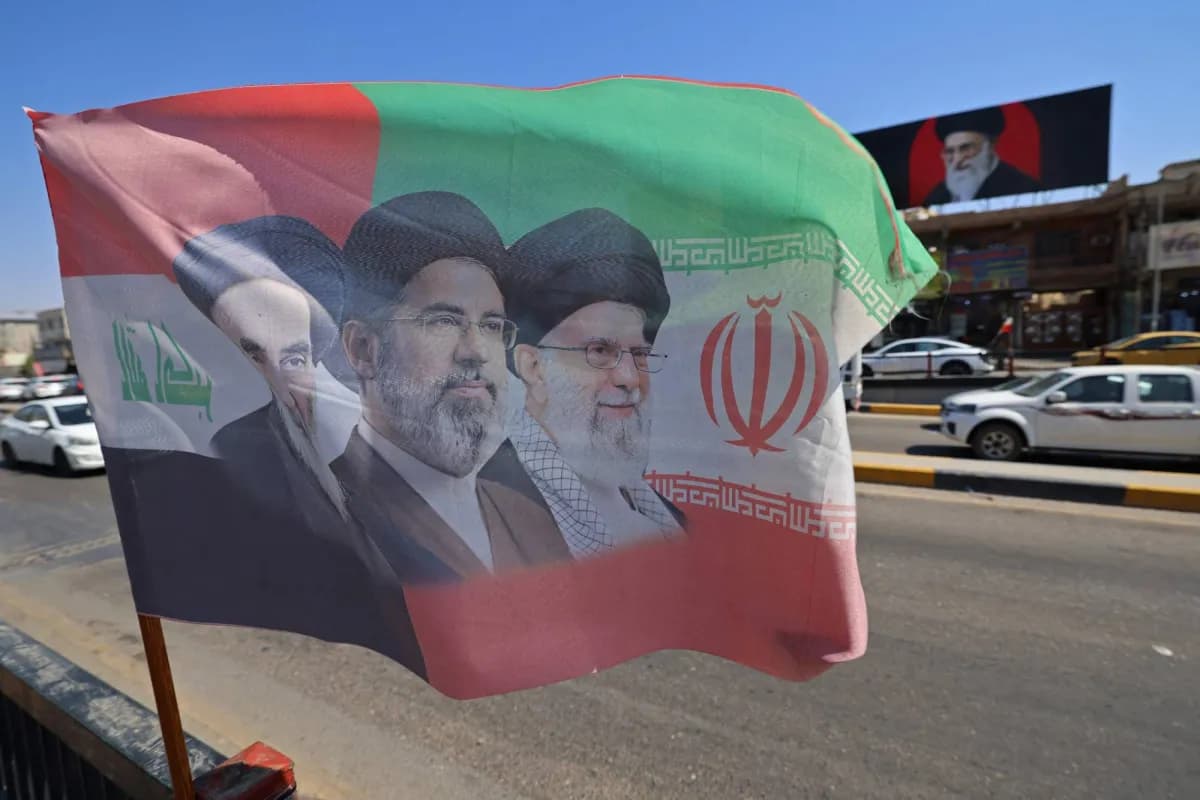 هل يعيد غياب المرشد الإيراني الجديد تشكيل السلطة في إيران؟
