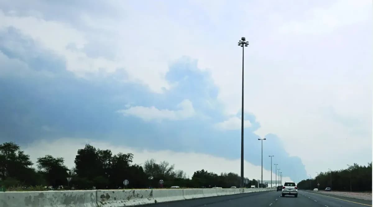 إيران تصعّد اعتداءاتها على دول المنطقة بالصواريخ والطائرات المسّيرة