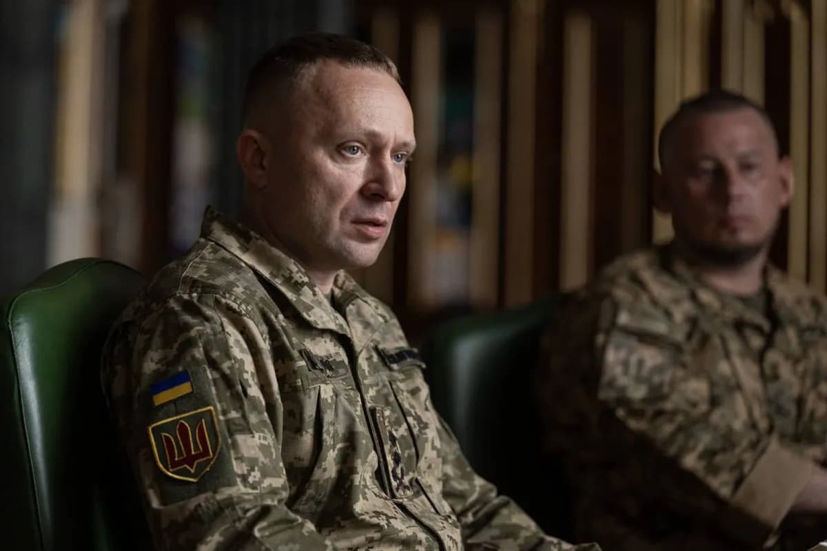 Ukrainian leader removes army commander