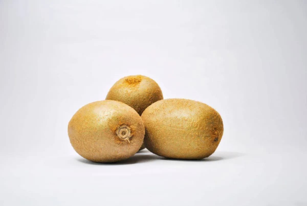 Benefits of eating kiwi peel