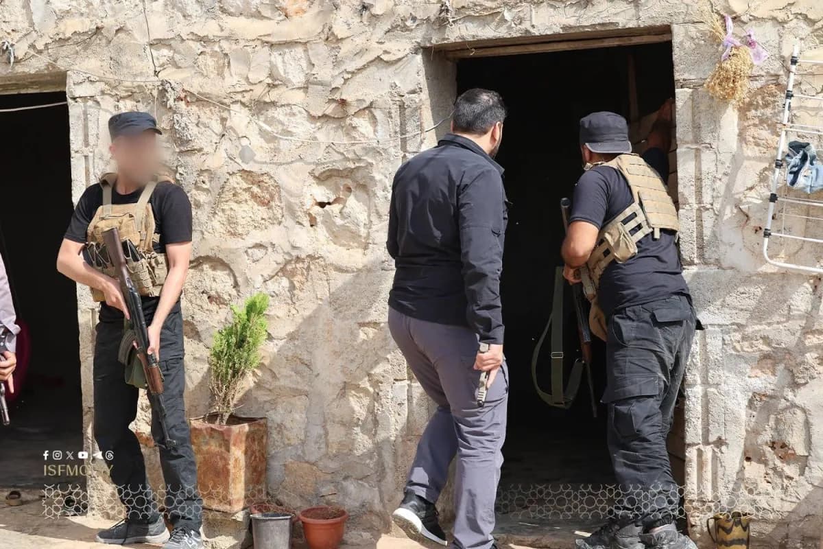Syrian forces target ISIS in Aleppo