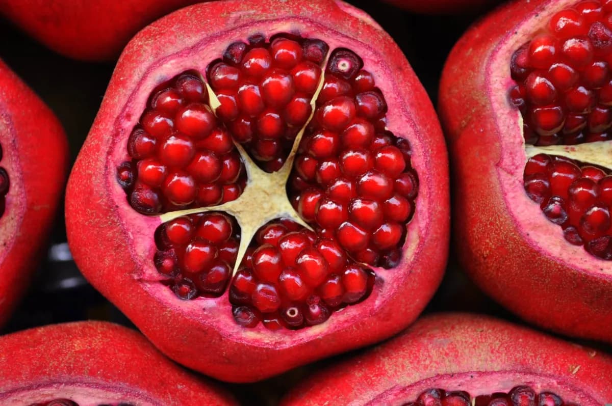 Pomegranates and artery health