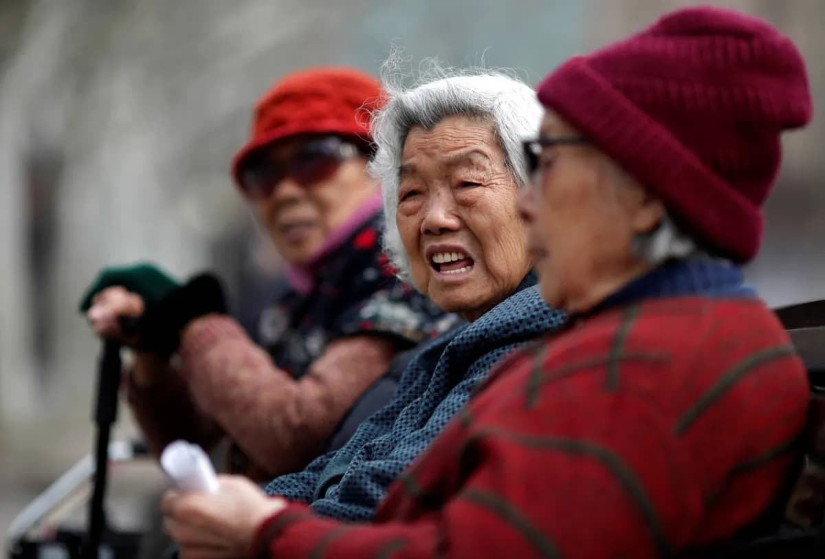8 Ways Aging Impacts the Brain