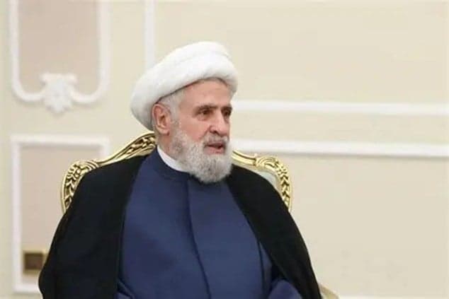 خمسة رجال وعمامة واحدة في الحزب