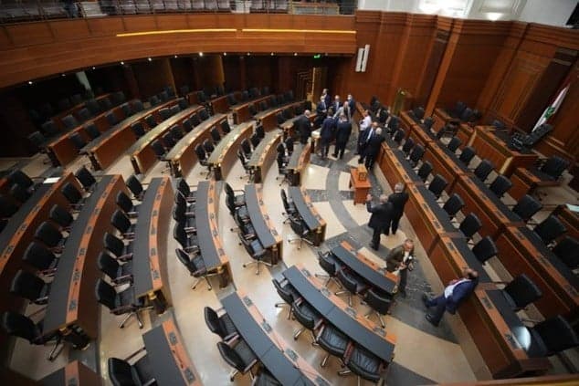 Deputy criticizes Defense Minister ban