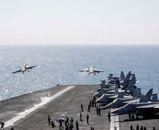 US aircraft carrier returns to US