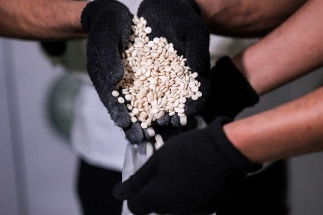 Syrian-owned café linked to drugs and weapons