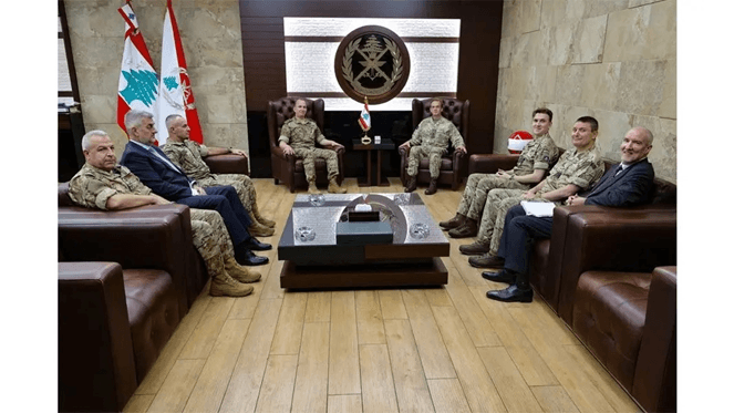 الجيش يناقش مستقبل ما بعد اليونيفيل