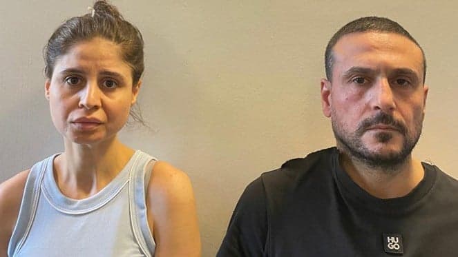 مجموعة سرقة مجوهرات بخفة