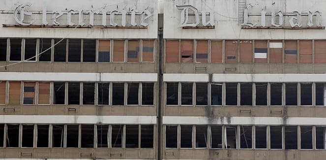 Lebanon Electricians threaten strike over cause