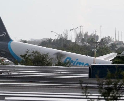 Raising black boxes after Florida plane crash