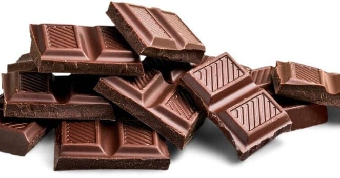 Lebanese family reacts to chocolate