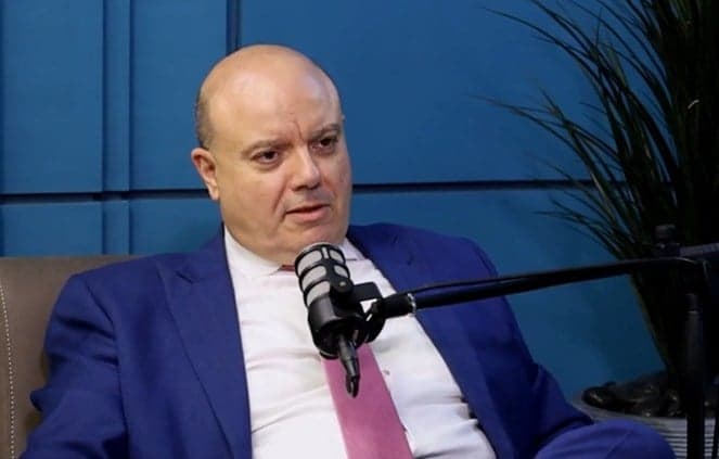 عماد رزق يوضح سبب انفصاله عن الحزب