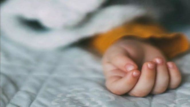 وفاة فتاة تبلغ 7 سنوات في حافلة مدرسية