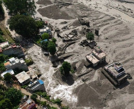 Tsunami-like floods kill 273 near Nepal Tibet border