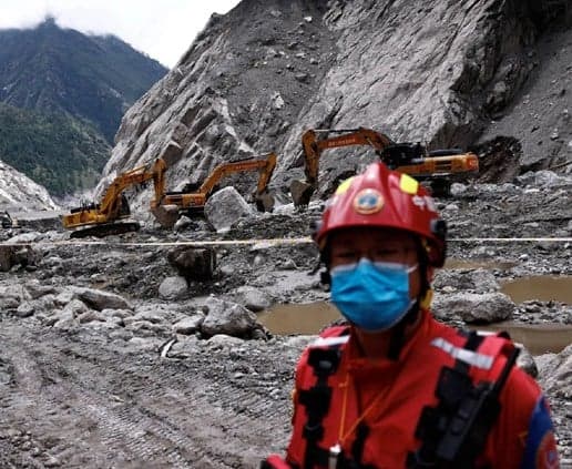 Nepal flood survivor found alive after 10 days