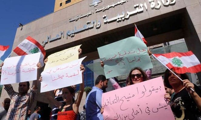 نضال المعلمين المتعاقدين لضمان حقوقهم