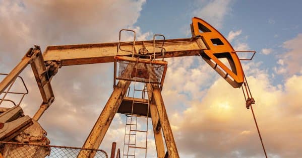 أسعار النفط تزيد أكثر من 1.1%