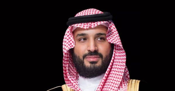 ولي العهد السعودي يطلق أولى سيارات إكزوبوت