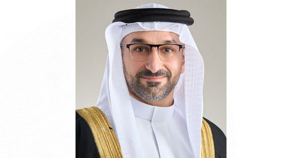وزير الصناعة: المجلس الأعلى للمرأة يدعم تمكين البحرينيات