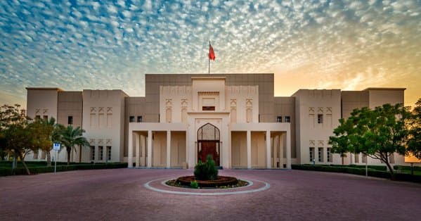 تحقيق البلاد كيف تطورت البحرين نحو صناعة القرار