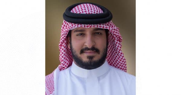 قرينة الملك تتلقى تهنئة من الشيخ عيسى