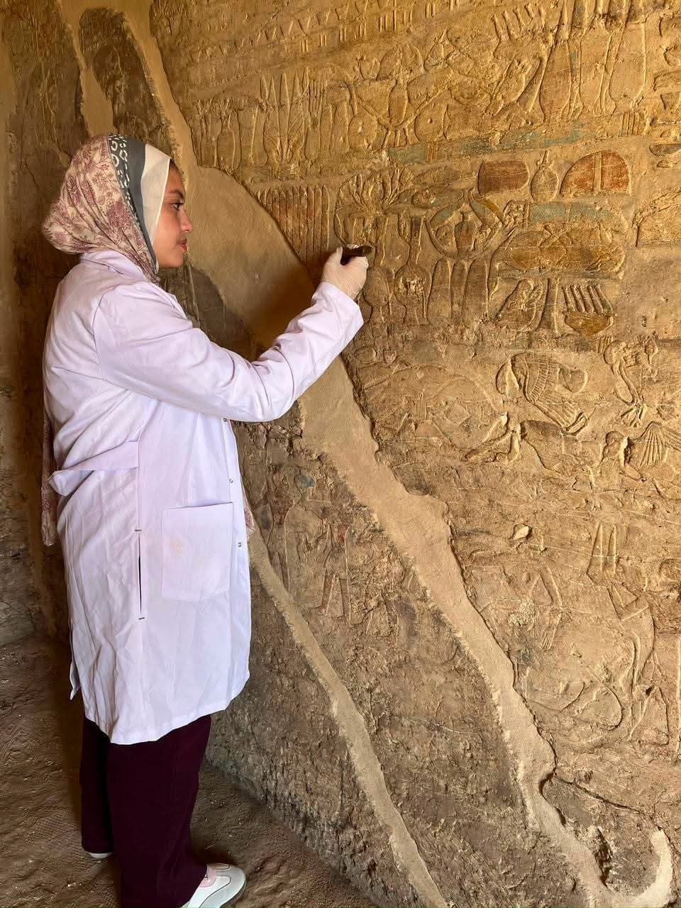 Egyptian team finds 3 New Kingdom tombs at Boubashteon