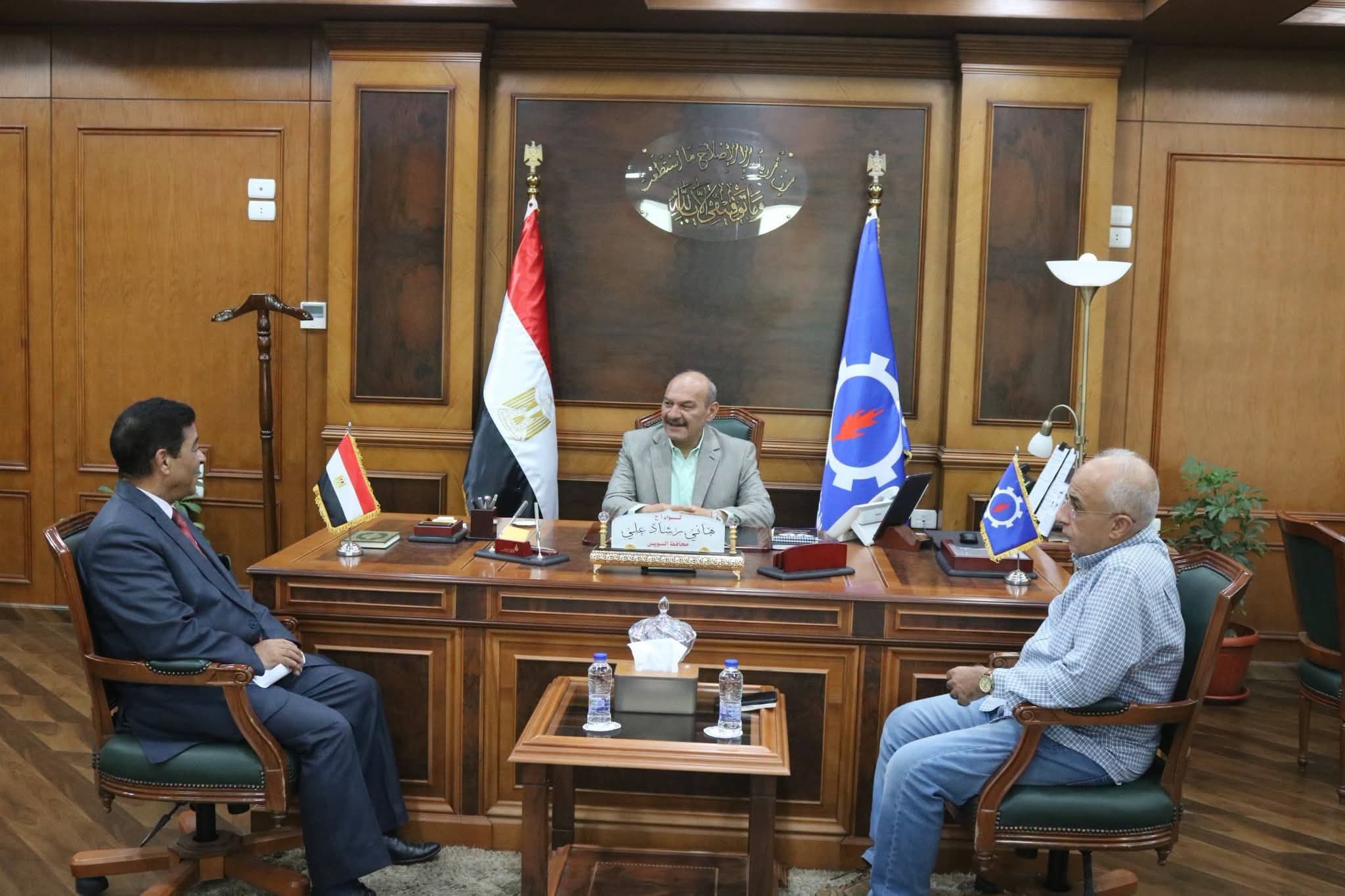 Suez Governor Reviews Investment Support Strategies