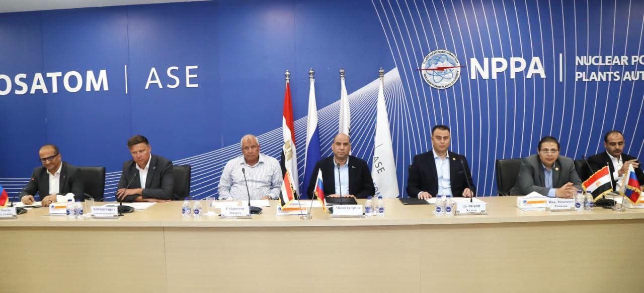 وزير العمل ومحافظ مطروح يزوران مشروع الضبعة النووي