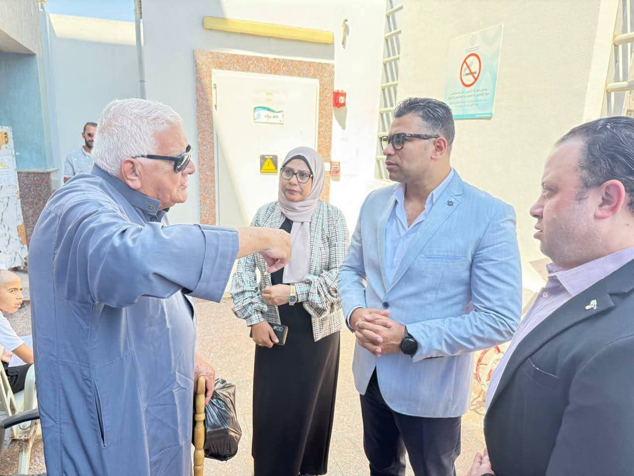نائب محافظ السويس يتفقد تطوير الأحياء