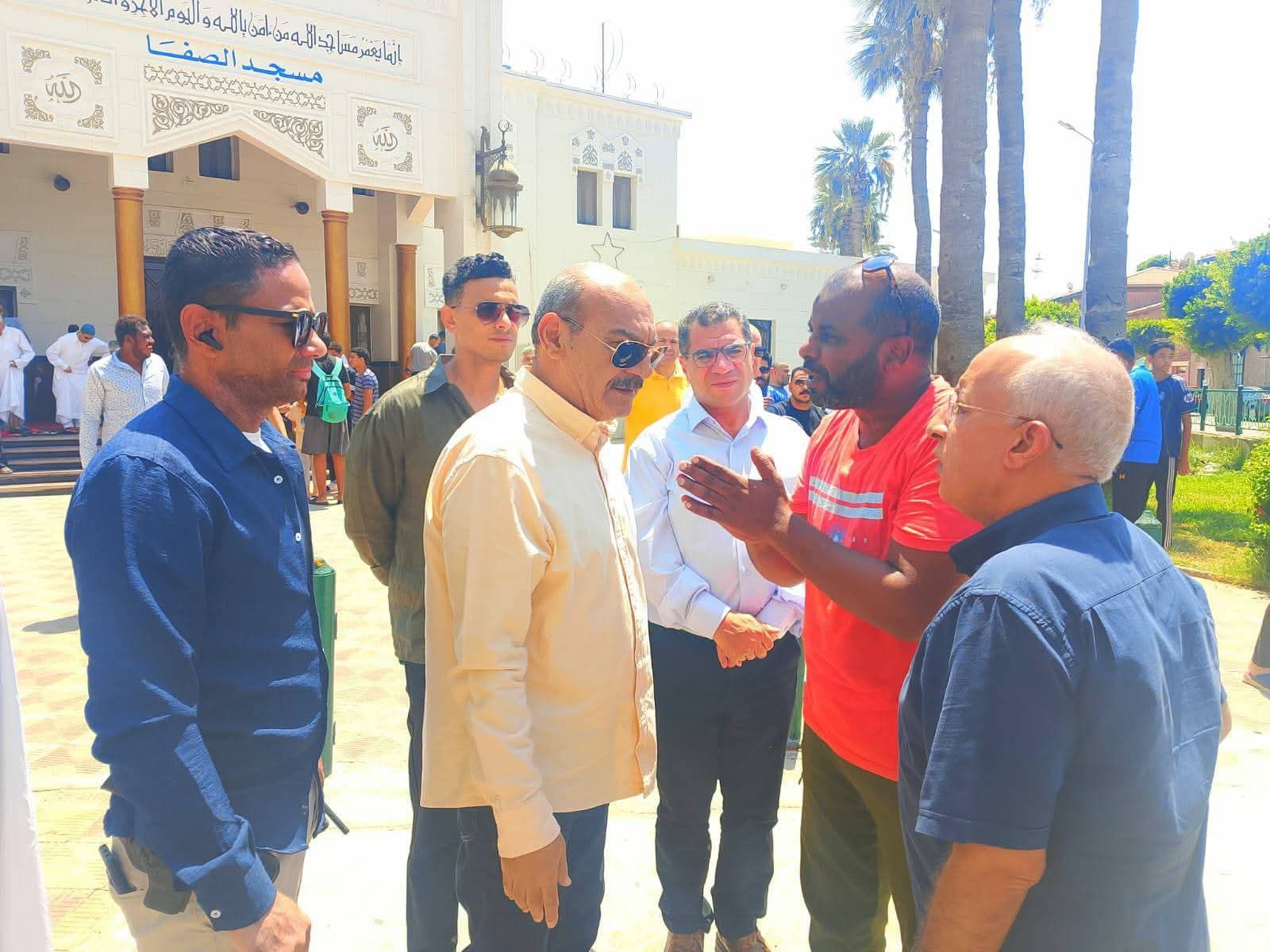 Suez governor leads Friday prayer in Port Tawfik