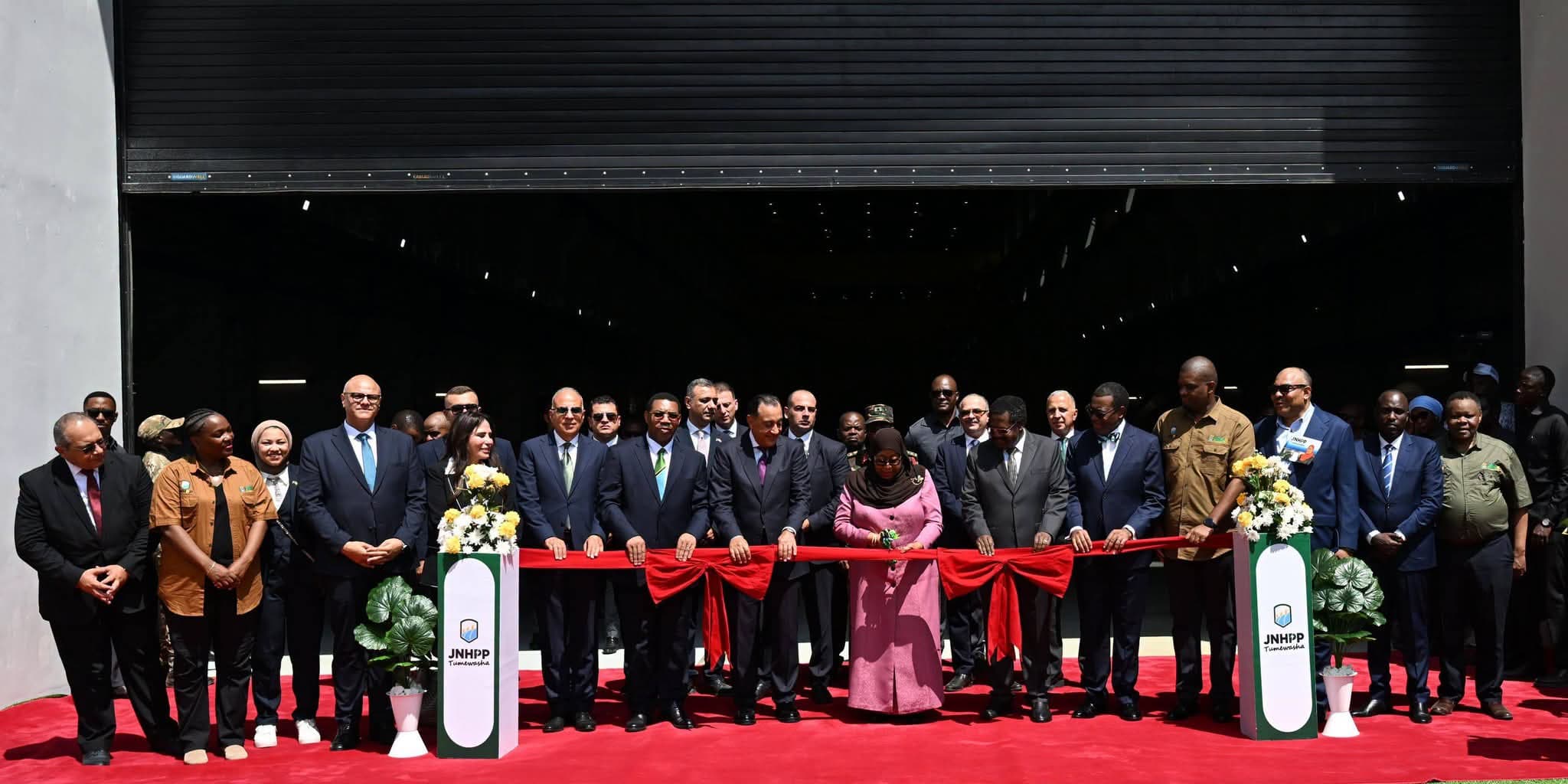 PM and Tanzania President launch Julius Nyerere Dam