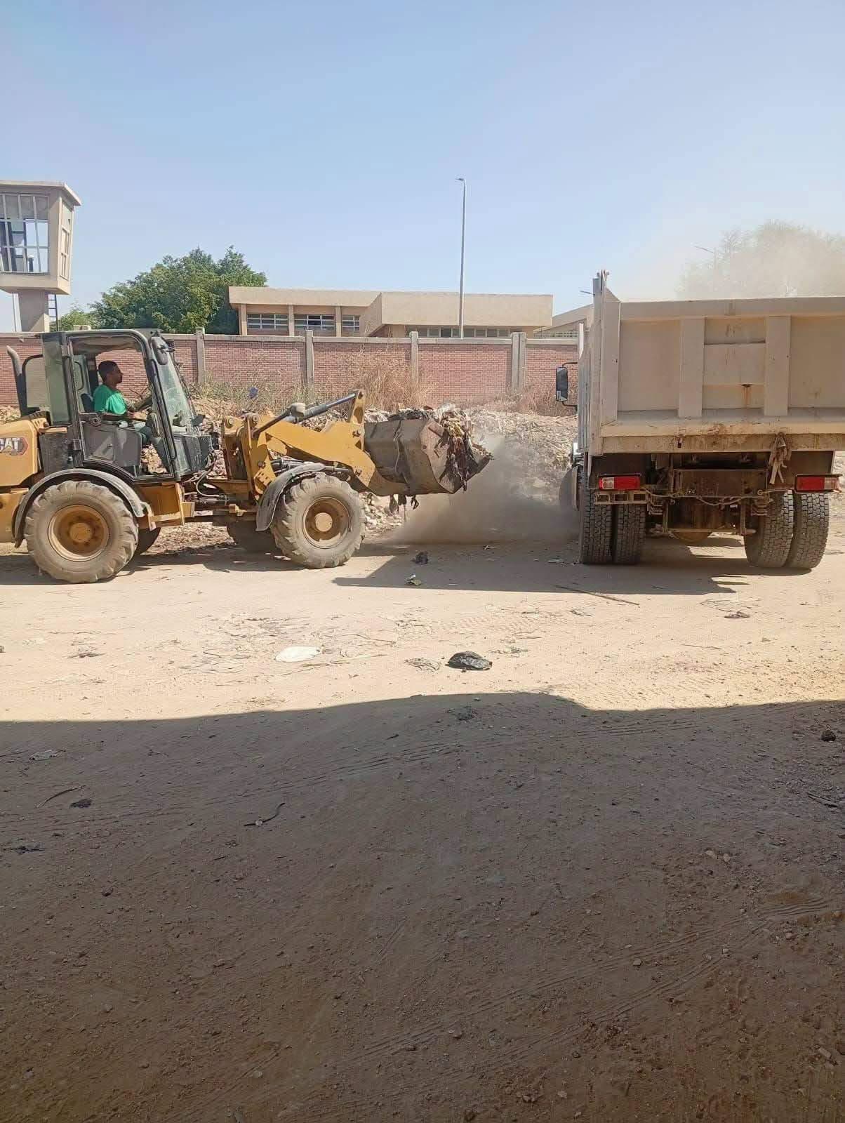محافظ السويس يوجه لتعزيز حملات النظافة بجيهان