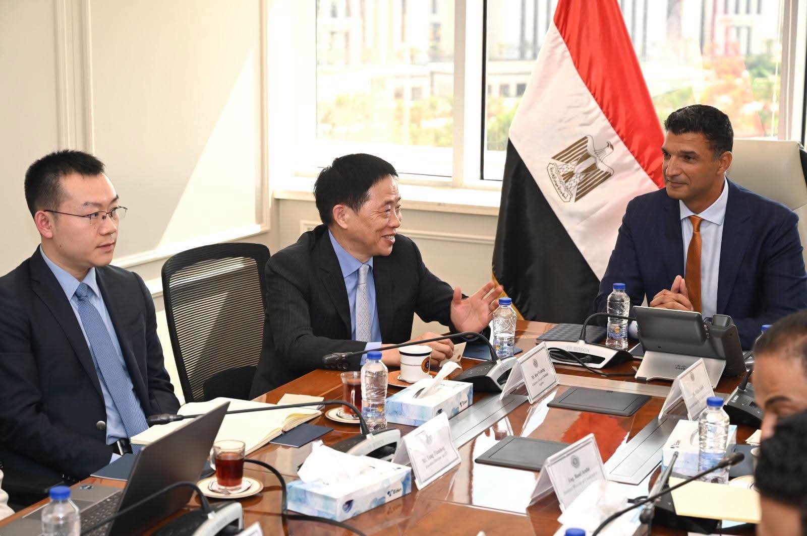 Industry Minister Meets China Group on Egypt Factory