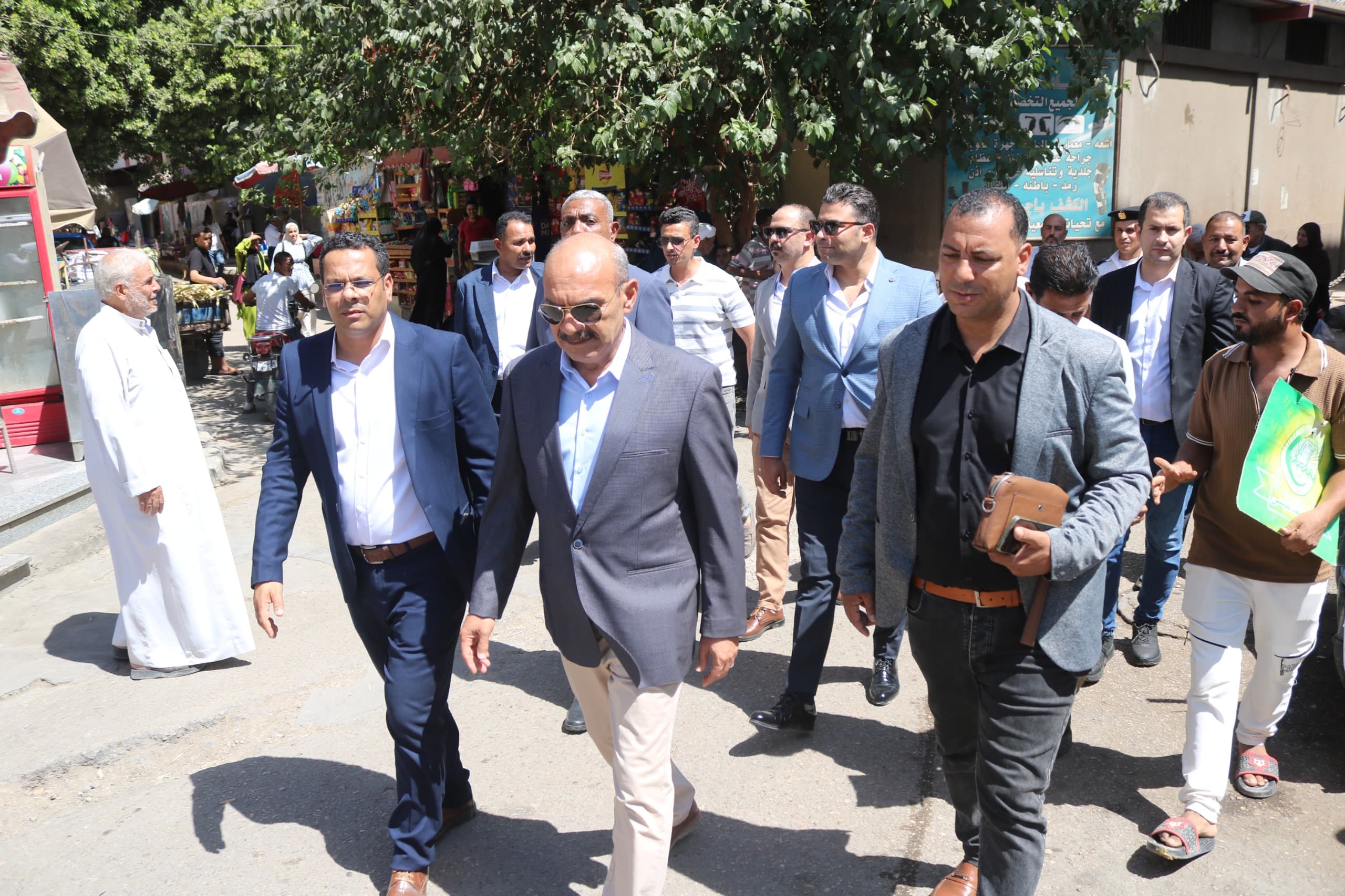 محافظ السويس يتفقد مخابز السويس والأربعين