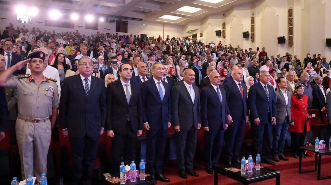 Ismailia and Suez Governors Open Folk Arts Festival