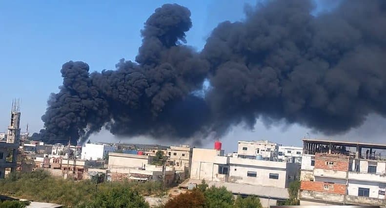 ضحايا بحالة اختناق بعد حريق مركز لبيع المحروقات في طفس